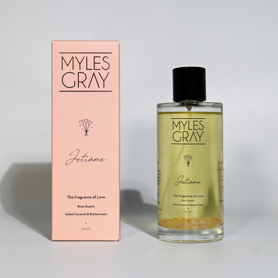 Je t'aime | The Fragrance Of Love - Myles Gray